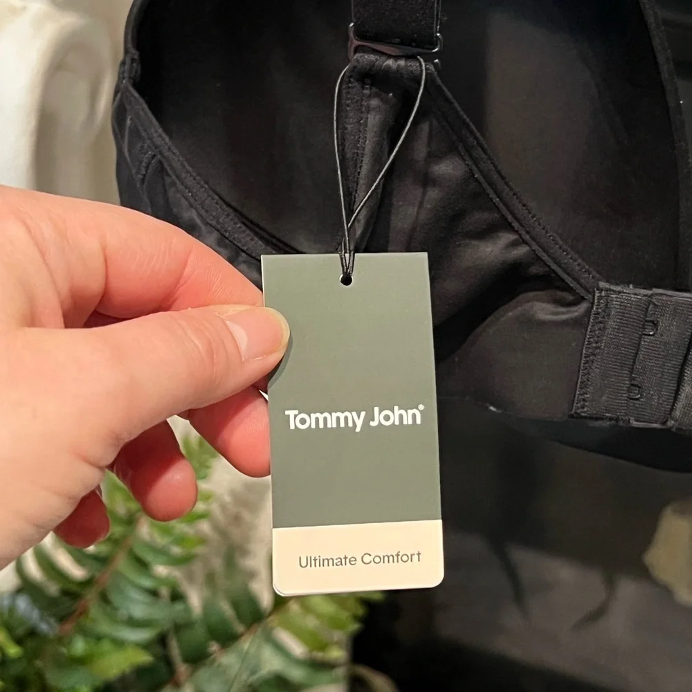 🆕 Tommy John Ultimate Comfort T-Shirt Black Bra